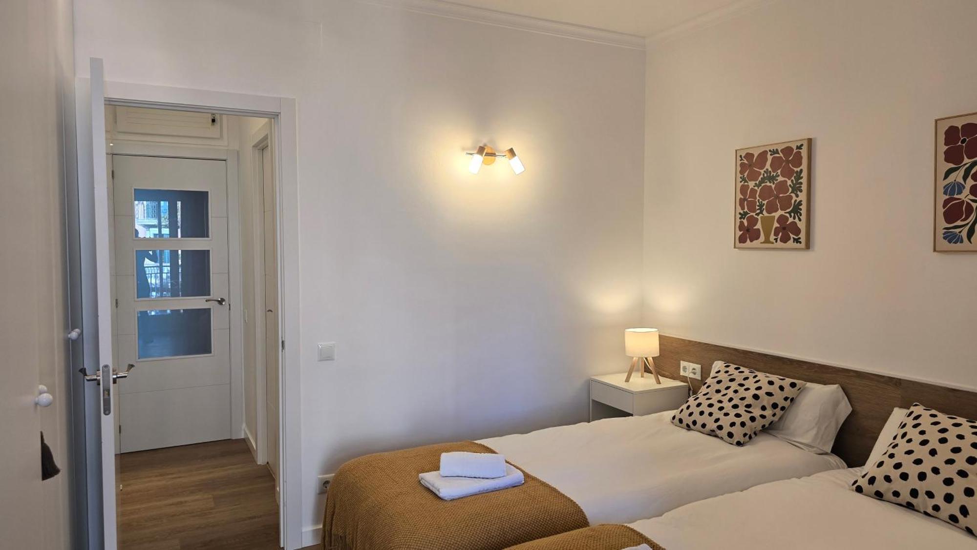 Opening Doors Monumental Apartment Barcelona Bagian luar foto