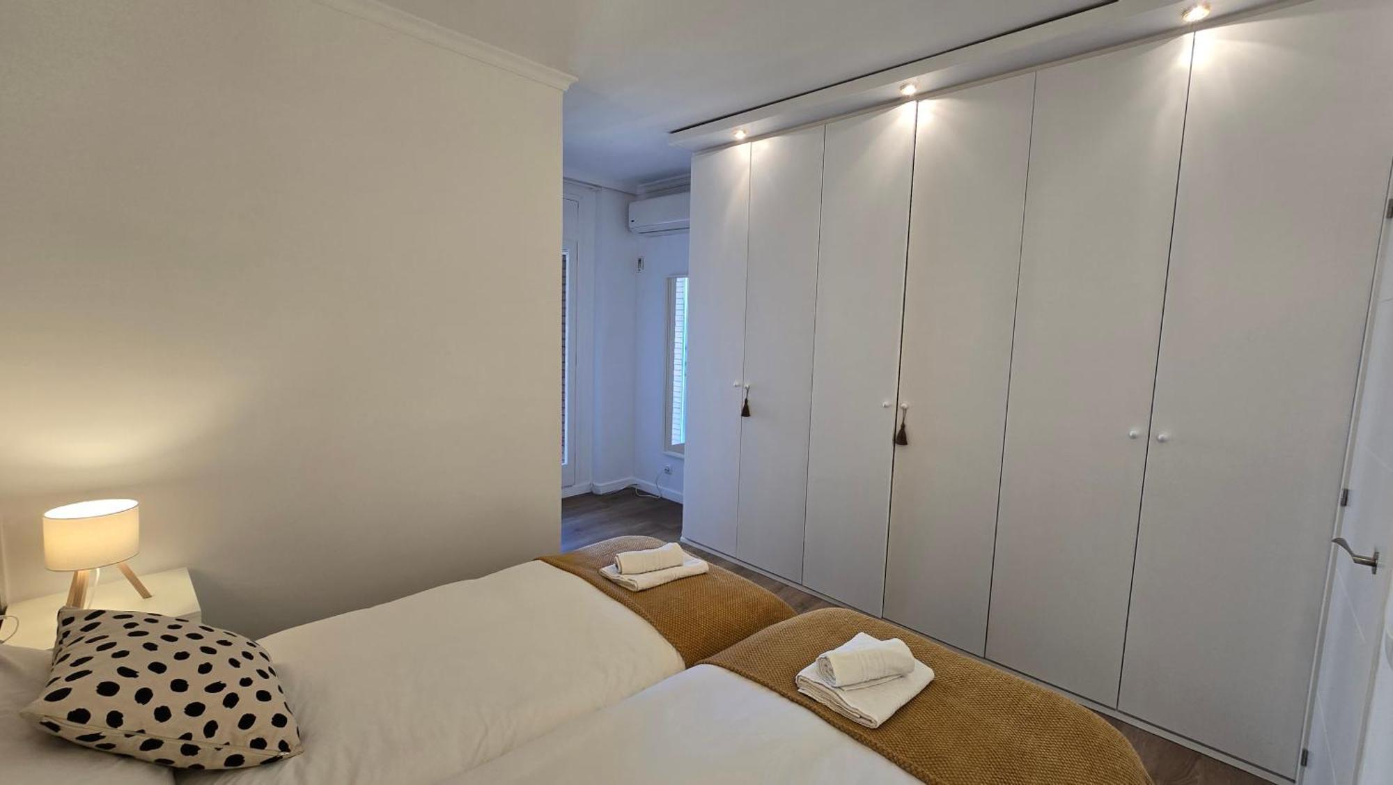 Opening Doors Monumental Apartment Barcelona Bagian luar foto
